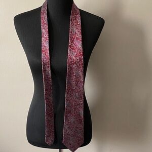 Strathmore by Richman Vintage Paisley Silk Tie Red Blue Gray